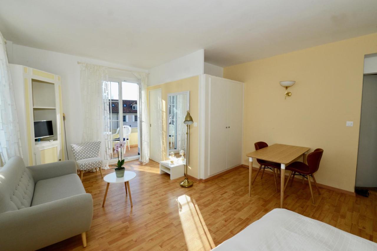 Apartmán Le Debarcadere Saint Sulpice  Exteriér fotografie